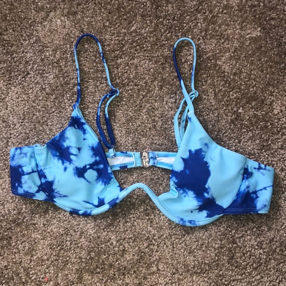 SHEIN Other - Tie dye underwire bikini top